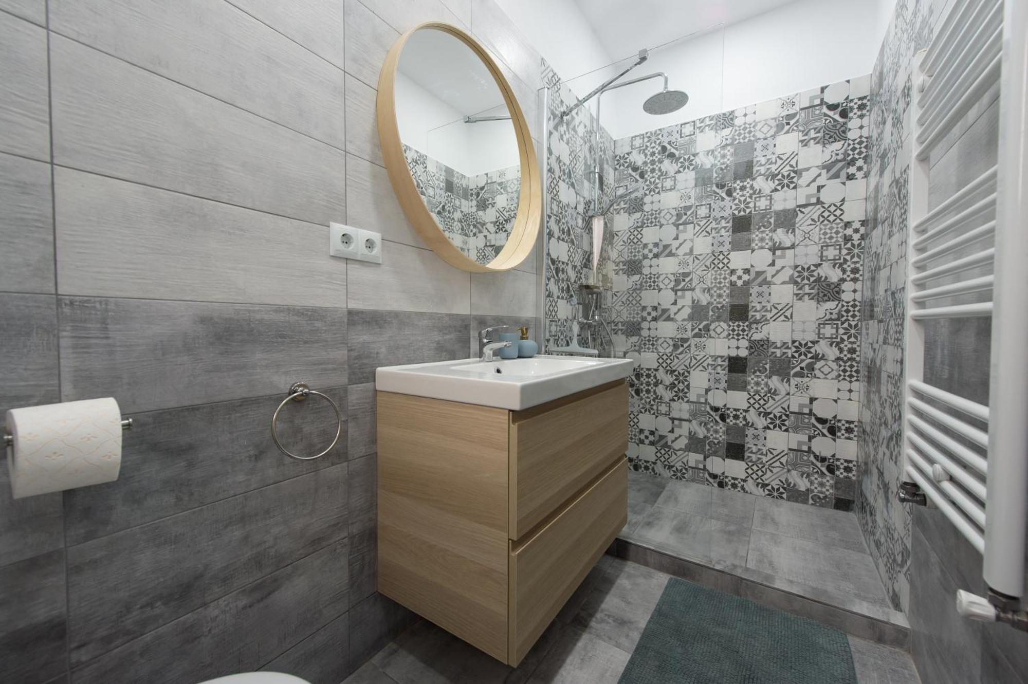 Gorgeous Brasov Flat With Patio And Mountain Views Apartment Exterior photo